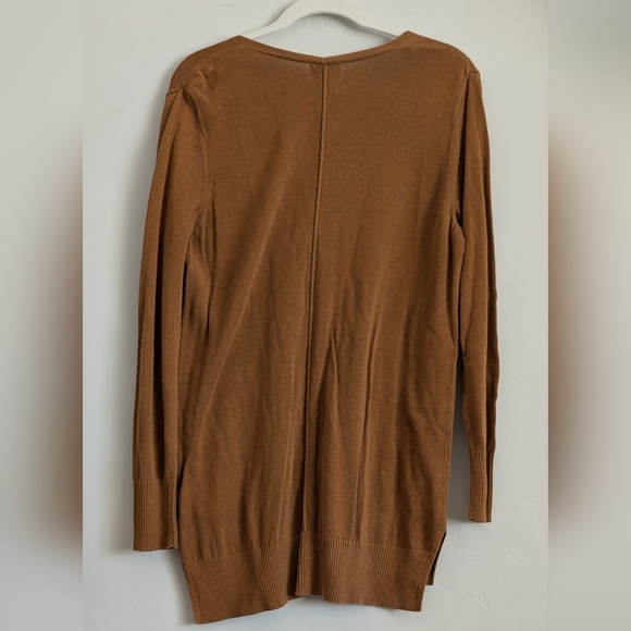 Old Navy Tan V-Neck Tunic Sweater - Picture 2 of 4